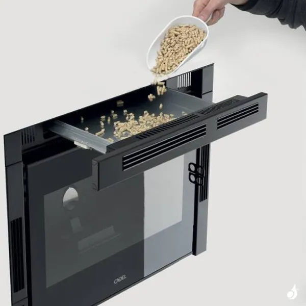 Insert à Granulés étanche CADEL Zefiro 9 Air Ventilé Puissance 9.3kW WiFi Sortie Fumée Supérieure – Image 4