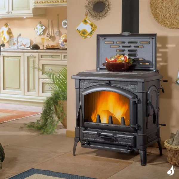 Poêle à Bois La Nordica Isotta Con Cerchi Evo Puissance 11.9kW Sortie Fumée Supérieure – Image 6