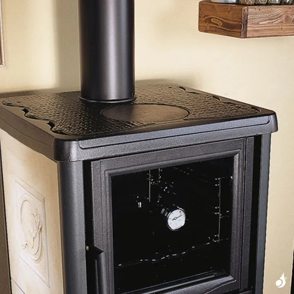 Poêle à Bois La Nordica Rossella Plus Forno Evo Puissance 9.1kW Sortie Fumée Supérieure – Image 3