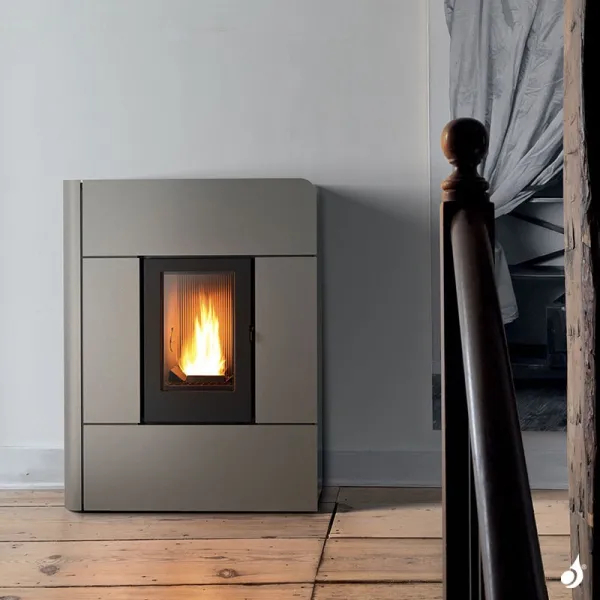 Poêle à Granulés Canalisable MCZ Raam Comfort Air 8 R Puissance 7.80kW Sortie Fumée Postérieure – Image 4