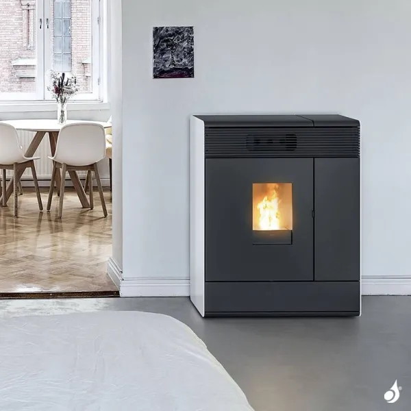 Poêle à Granulés étanche MCZ Aki Hydromatic 18 R Puissance 17.7kW Sortie Fumée Postérieure – Image 5