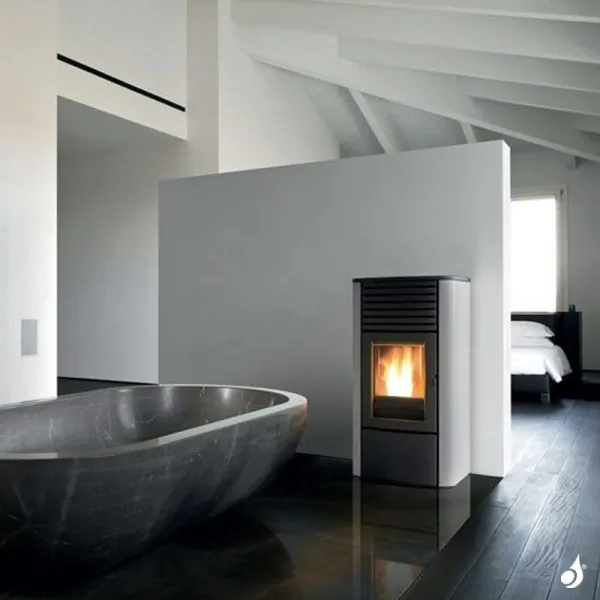 Poêle à Granulés MCZ Clio Hydro 16 R Puissance 16.1kW Sortie Fumée Postérieure – Image 4